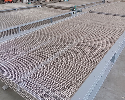 網(wǎng)帶輸送機(jī)