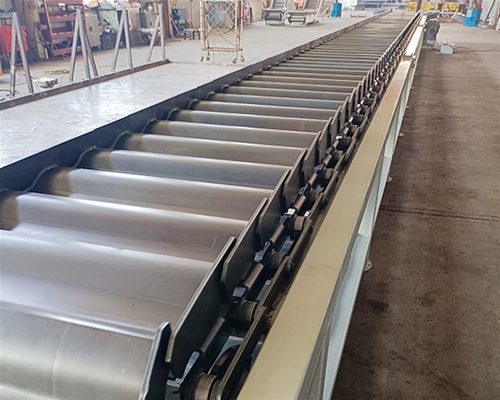 鱗板輸送機(jī)